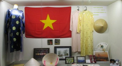 ベトナムダナン港に関するギャラリー展示例